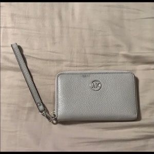 Michael Kors Clutch Wallet